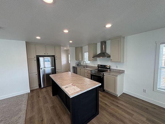 4th image of 2060 N Center St #429