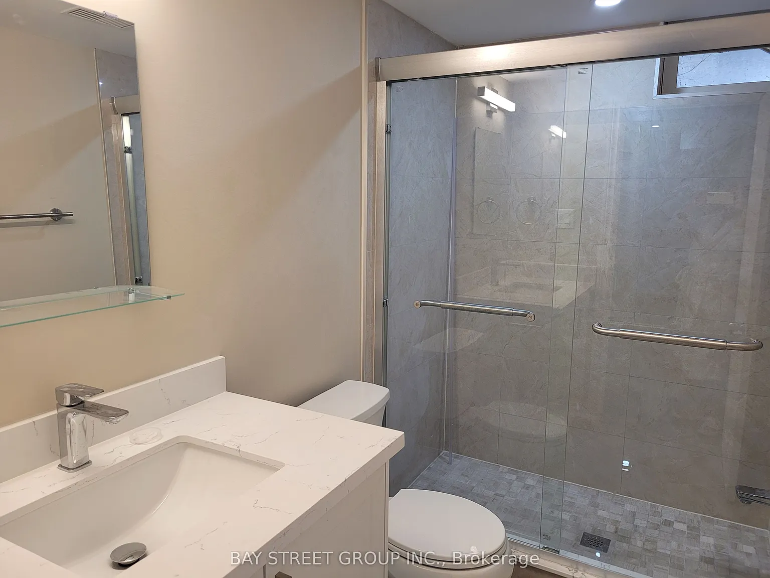 3 Sheldonbury Cres Basement B photo 1