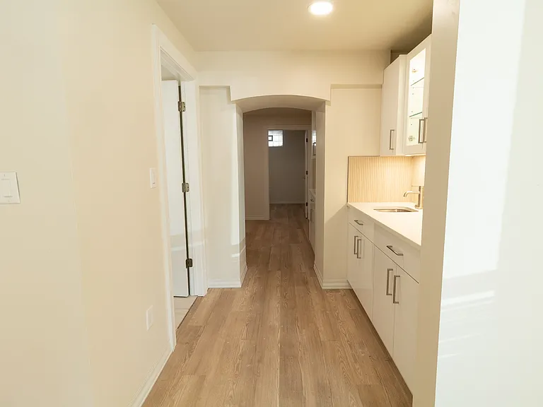 17 N Pearl St #1 — Photo 12
