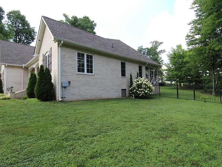 1609 Plantation Vw — Photo 28