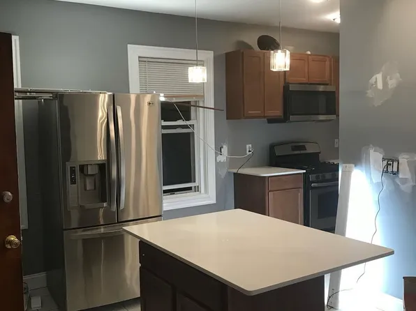 53 S Bend St, Pawtucket, RI