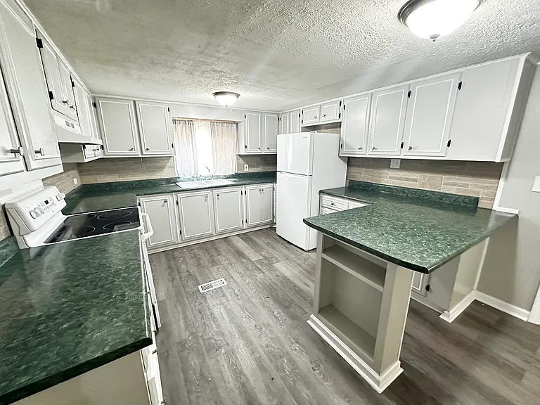 133 Wooley Pl — Photo 5