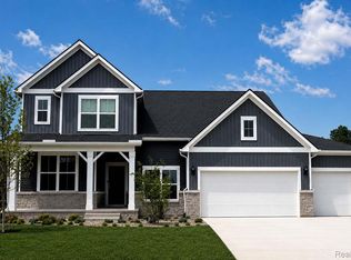 51453 Deerbrook Dr, Macomb, MI 48042
