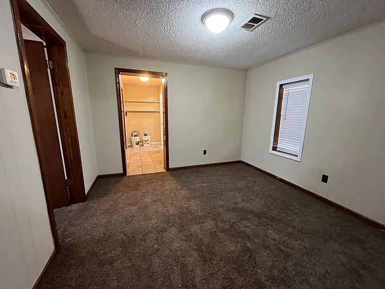 2300 Fosters Ferry Rd — Photo 3
