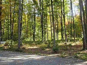 3rd image of 5511 Forest Dr NE