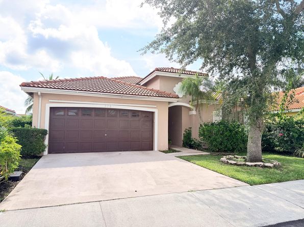 775 NW 165th Ave
