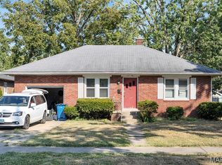 1809 Olive St, Highland, IL 62249