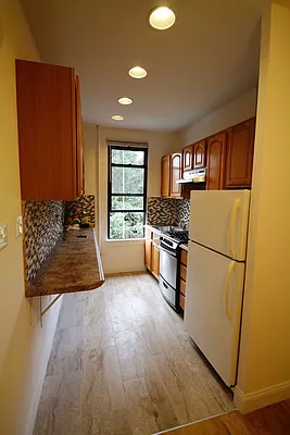 Rented by Nooklyn NYC LLC | media 42