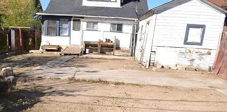 2nd image of 1108 E 8th St