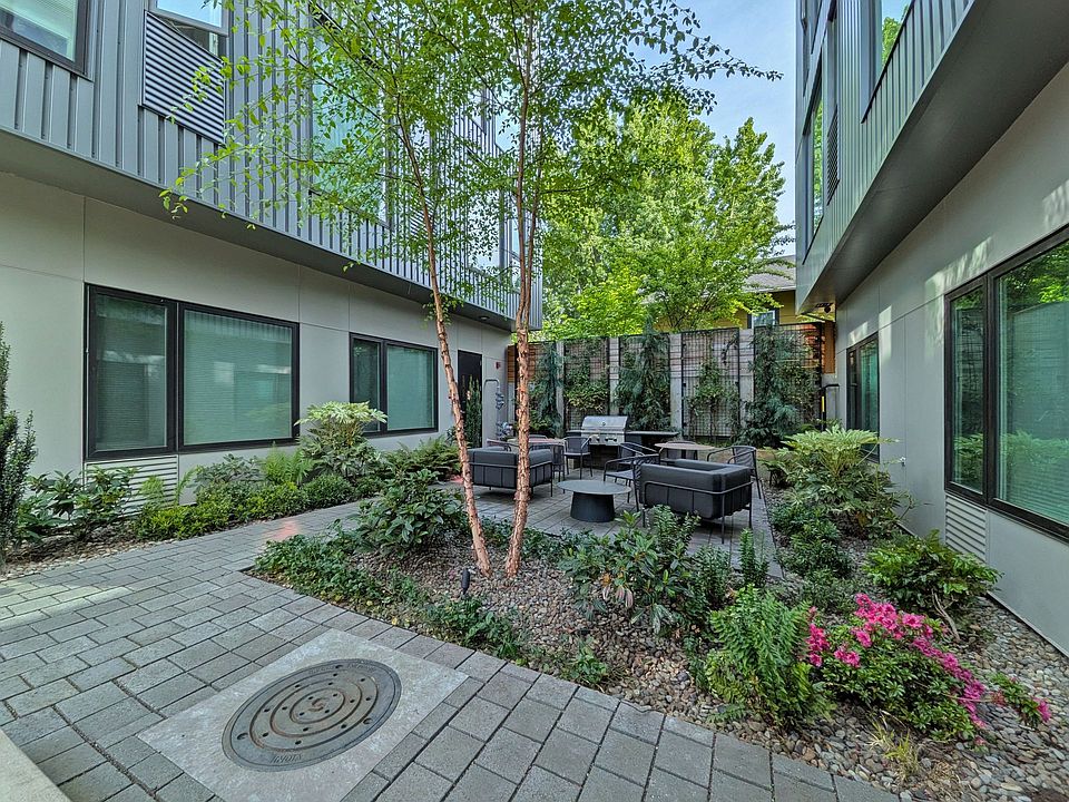 1st image of 3755-3763 N Williams Ave #408