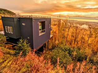 19452 Sullins Dr, Chugiak, AK 99567