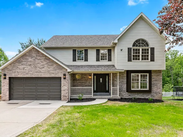 1045 Redoak Dr, Harrison City, PA 15636