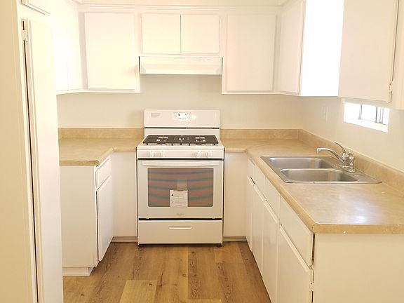 4th image of 1243 W 164th St APT B
