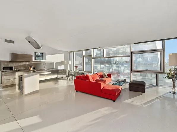 100 11th Ave APT 8D, New York, NY 10011