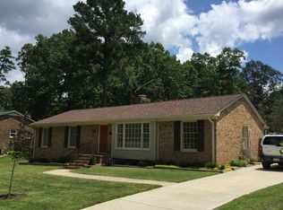 405 Highview Dr, Chapel Hill, NC 27517