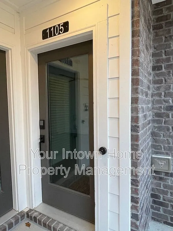 2 bed, 2.0 bath, 1644 sqft, $2,589 — Photo 2