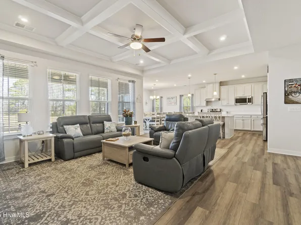 100 Steppeside Lane, Moyock, NC 27958