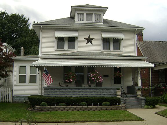 3rd image of 252 S Hickory St