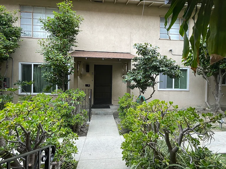 Apartment 11 separate entrance with porch