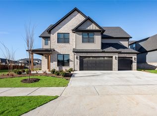 3604 SW Aurora Ln, Bentonville, AR 72713