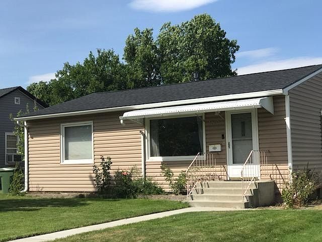 2nd image of 1805 Avenue C