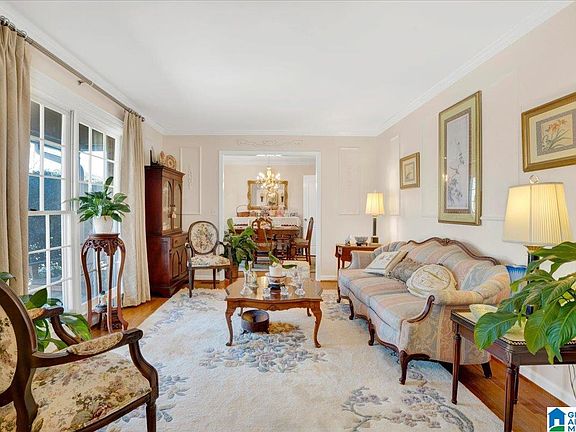 5th image of 1025 Willowbrook Rd