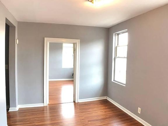 2nd image of 312 Underhill Ave Floor 1