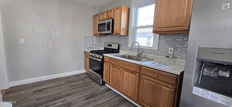5th image of 23 Albion Avenue
