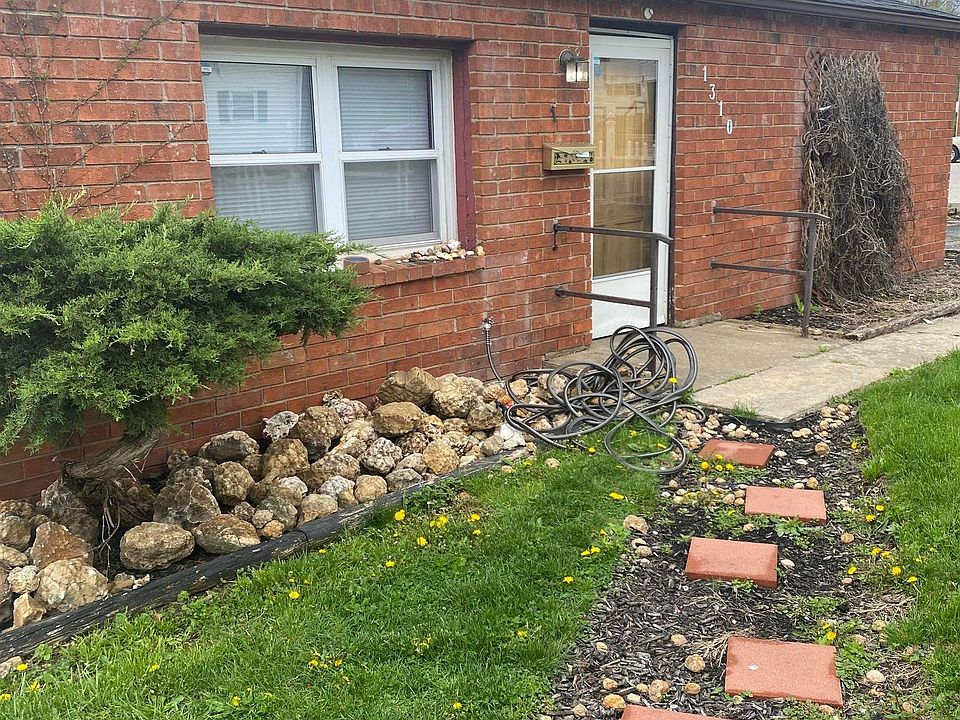 1st image of 1310 N Maple St
