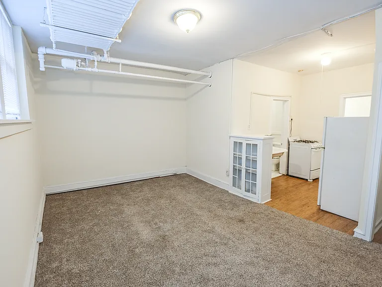 Santa Rosa Apartments — Photo 11