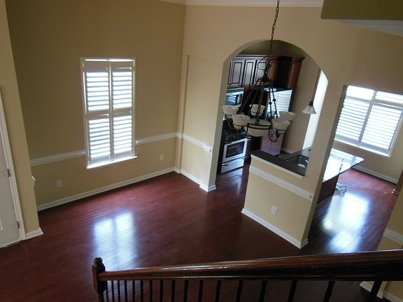 Kitchen, Appliances, Entranc