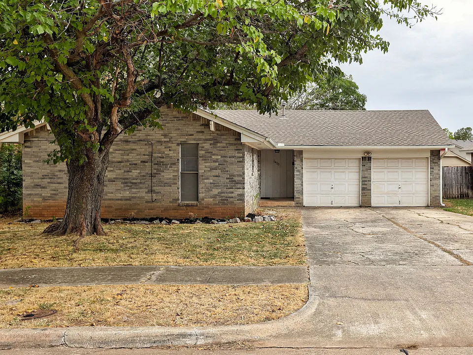 1420 Oakcrest Ave