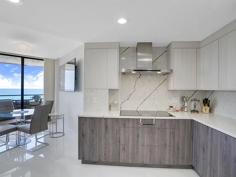 3560 S Ocean Blvd #Penthouse 4 — Photo 15