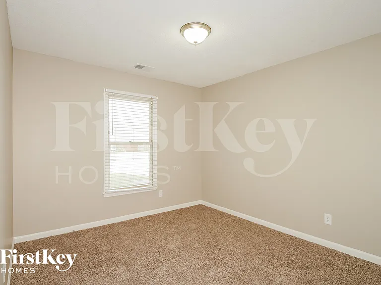 9344 Helmsley Dr — Photo 14