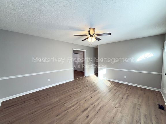 5th image of 1101 Amber Acres Ln