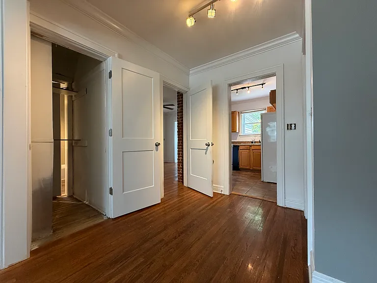 1158 E Loren St — Photo 6