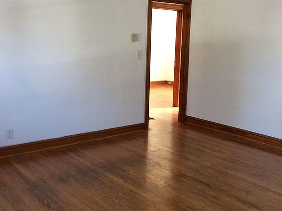 2nd image of 9640 Sherwood Pl APT 1