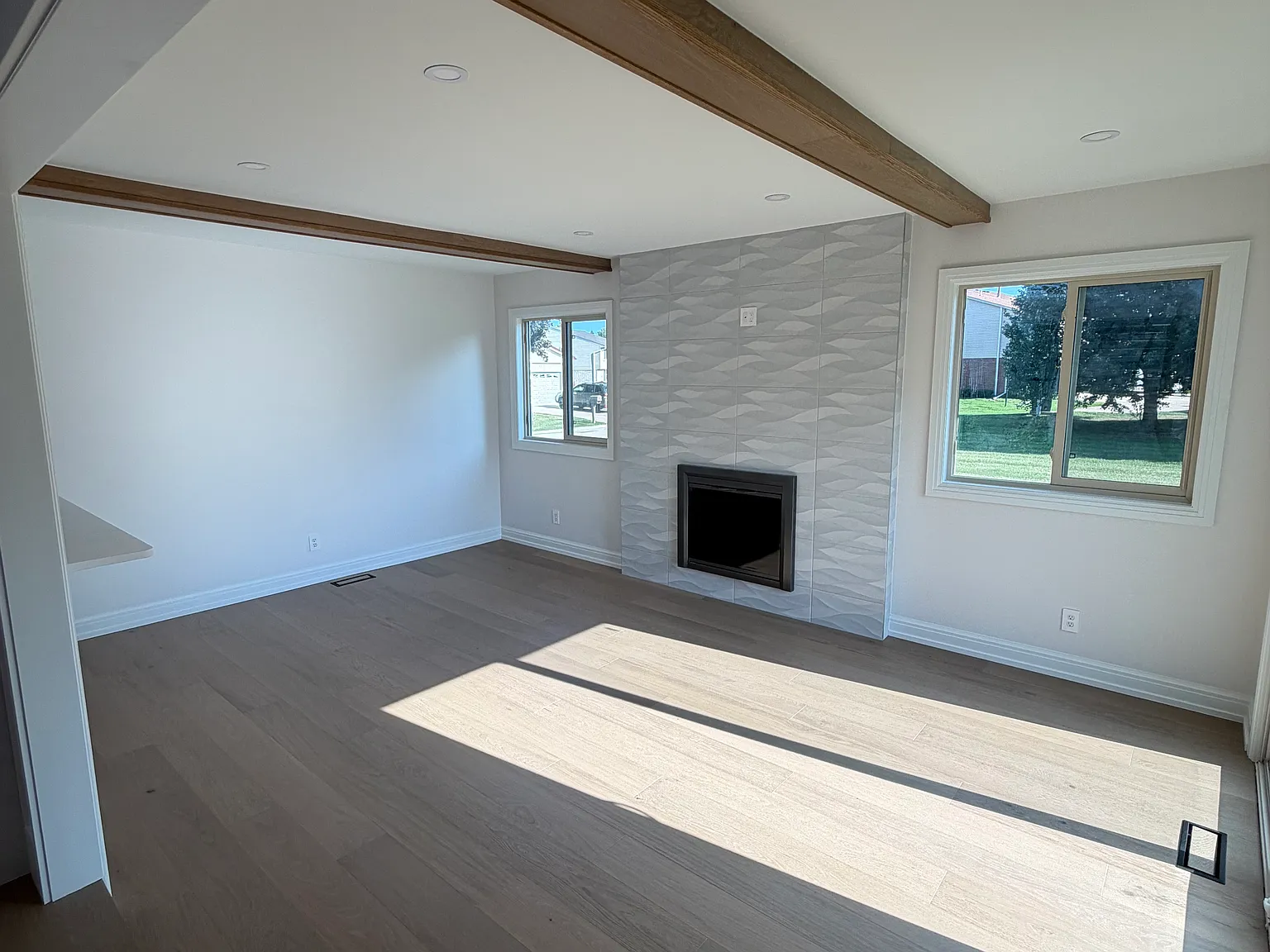 3 bed, 2000 sqft, $3,500 — Photo 3