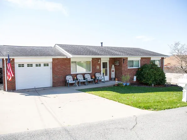 67 Clive Ave, Moundsville, WV 26041
