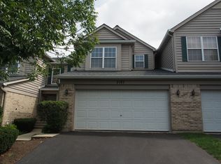 3187 Foxridge Ct, Woodridge, IL