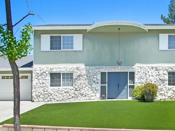3906 Bon Homme Rd, Calabasas, CA 91302
