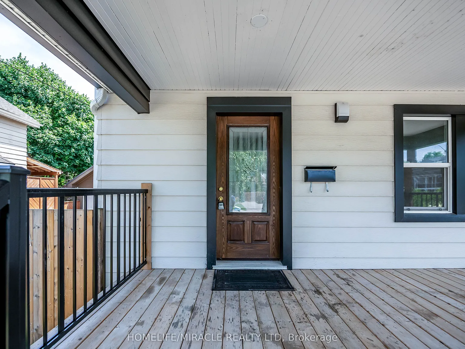 3 bed, $2,000 — Photo 4