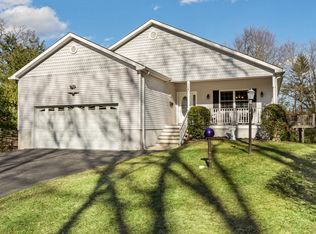 615 Decatur Ave, Peekskill, NY 10566