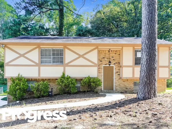 1703 Gardenridge Rd, Gardendale, AL 35071