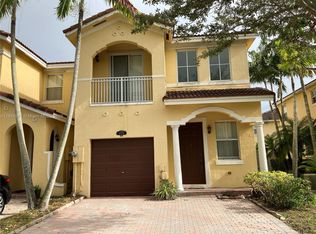 14956 SW 8th Ln, Miami, FL 33194