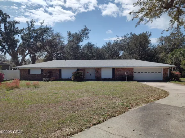 4722 N Lakewood Dr, Panama City, FL 32404