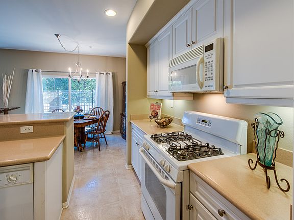 4th image of 17762 Liberty Ln