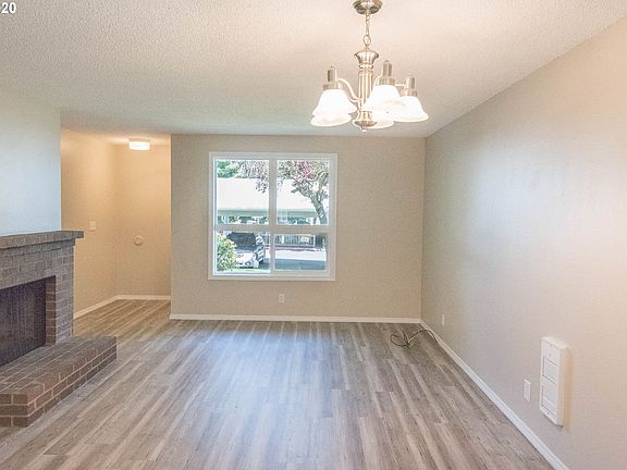 4th image of 6904 NE 43rd St APT H
