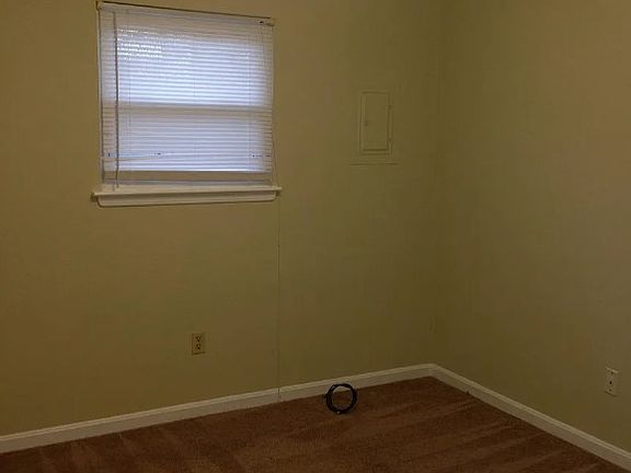 5th image of 3696 Crosby Dr #A