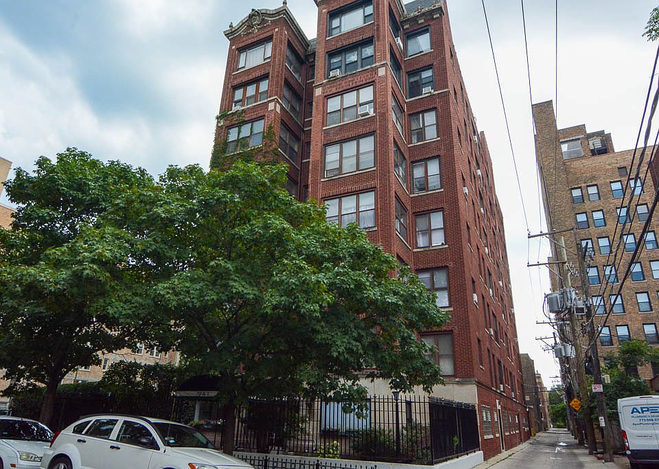 1st image of 941 W Carmen Ave APT 703